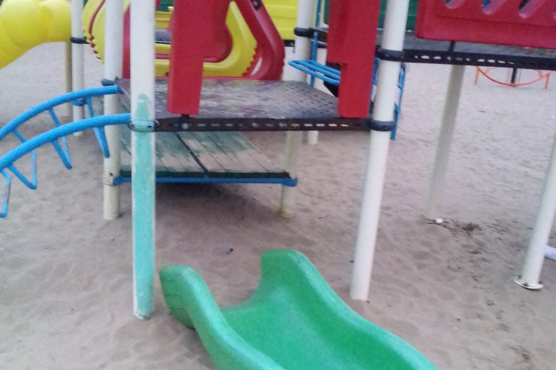 В Железногорске ребенок получил травму на детской площадке