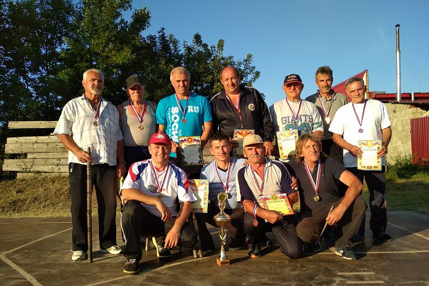 Сборная Железногорска по городошному спорту выиграла областной турнир