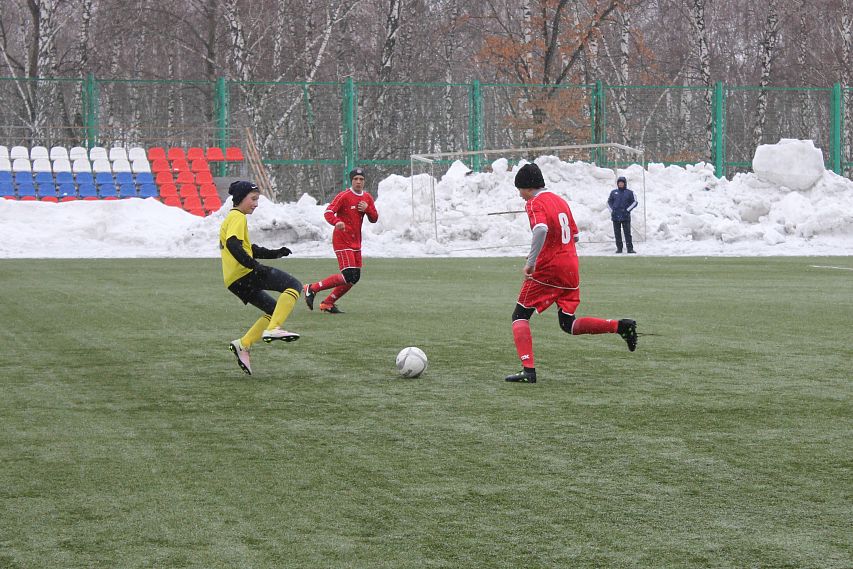 В Железногорске прошел футбольный турнир памяти
