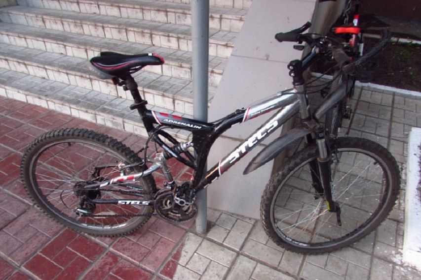 В Железногорске по «горячим» следам задержали подозреваемого в краже велосипеда 