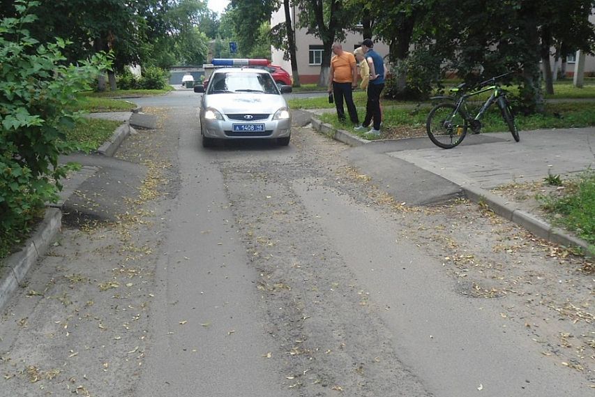 В Железногорске ВАЗ сбил велосипедиста и скрылся с места происшествия
