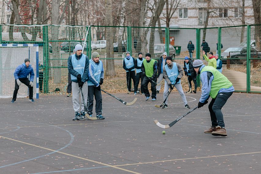 В Железногорске состоялся первый чемпионат по хоккею в валенках 