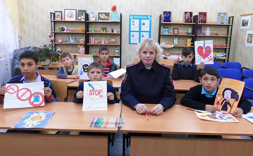 Воспитанники центра «Перспектива» приняли участие в конкурсе рисунка антинаркотической направленности
