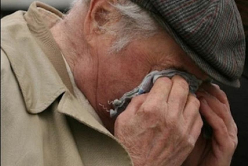 В Железногорске мошенники обманули пенсионера, пообещав ему компенсацию за приобретенный медицинский прибор