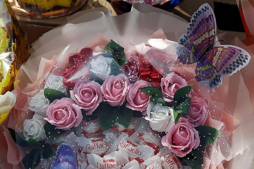  8 млн импортных цветов завезли в ЦФО накануне Международного женского дня
