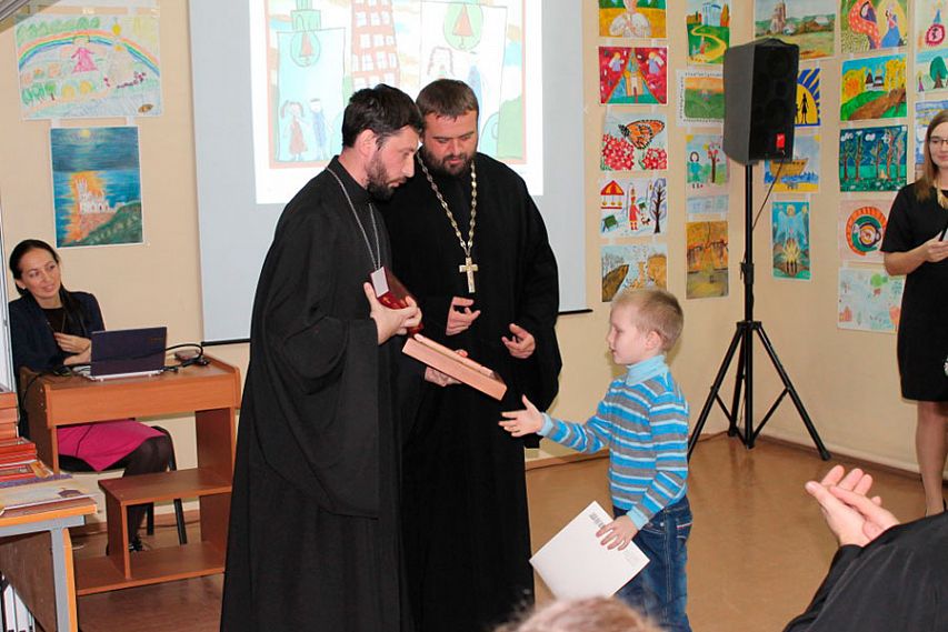 Красота Божьего мира руками детей. В Железногорской епархии подвели итоги конкурса детского творчества