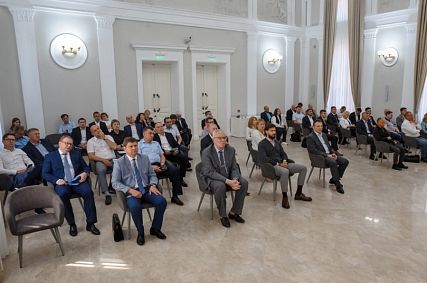 Курский губернатор обсудил подготовку региона к международной выставке-форуму «Россия»