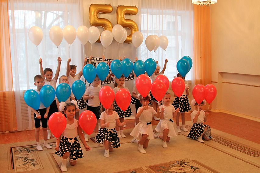 Железногорский детский сад №3 принимал поздравления с 55-летним юбилеем