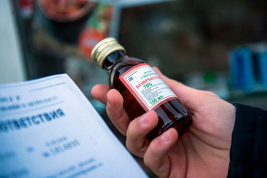 Роспотребнадзор России запретил продавать бытовые спиртосодержащие средства