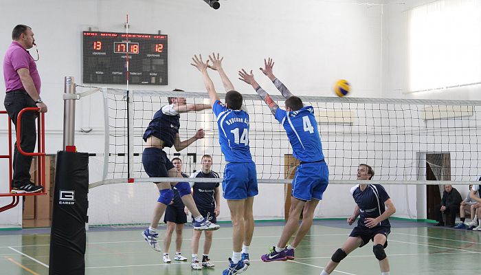 В Железногорске прошёл зональный этап Кубка профсоюзов по волейболу 