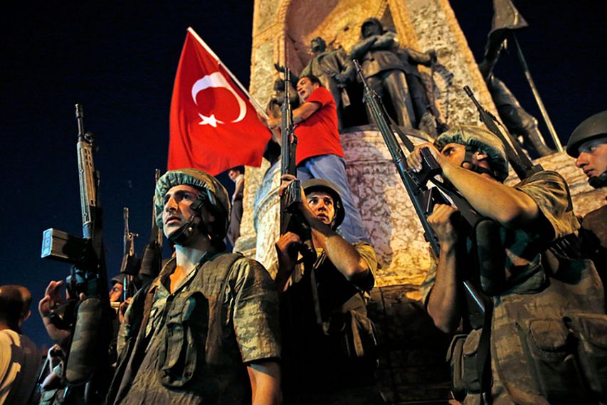 Госпереворот в Турции провалился