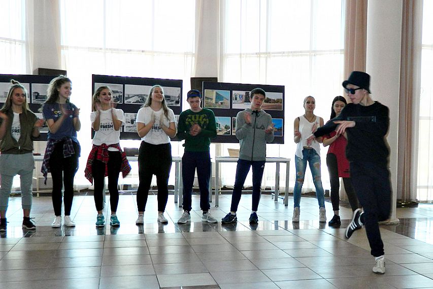 Шаг вперёд: молодёжь Железногорска провела первый в городе танцевальный поединок