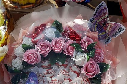  8 млн импортных цветов завезли в ЦФО накануне Международного женского дня