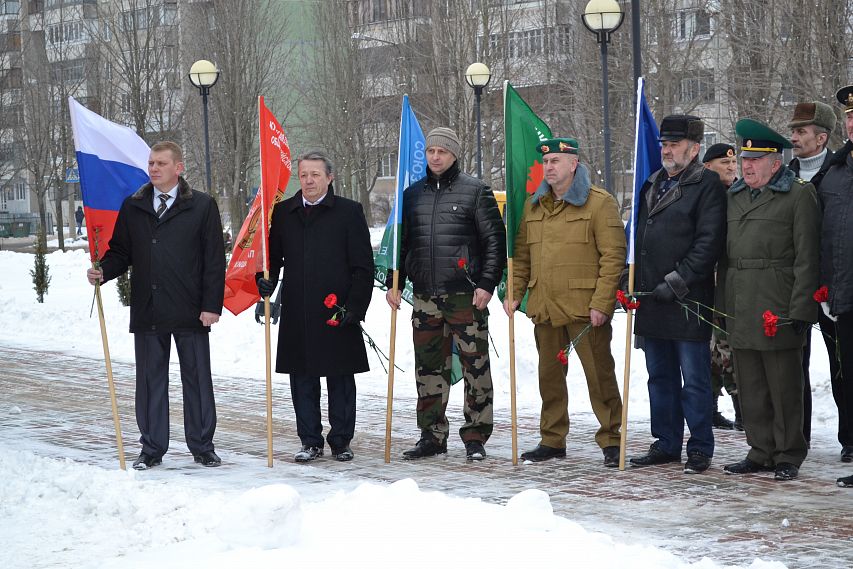 В Железногорске прошел митинг, посвященный годовщине вывода советских войск из Афганистана