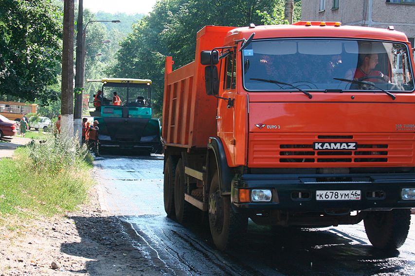 В Железногорске в наступившем 2017 году отремонтируют те дороги, на которые не хватило денег в прошедшем 2016-м