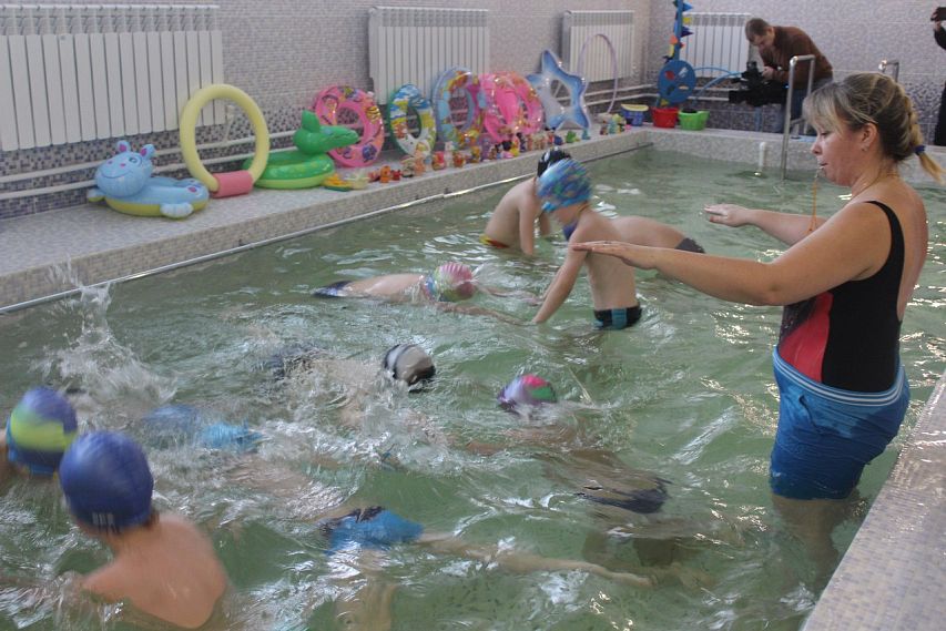 После капитального ремонта в детском саду № 24 открылся бассейн 