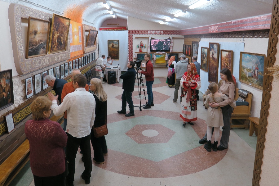 Масленичная неделя в Железногорске открылась выставкой русской культуры