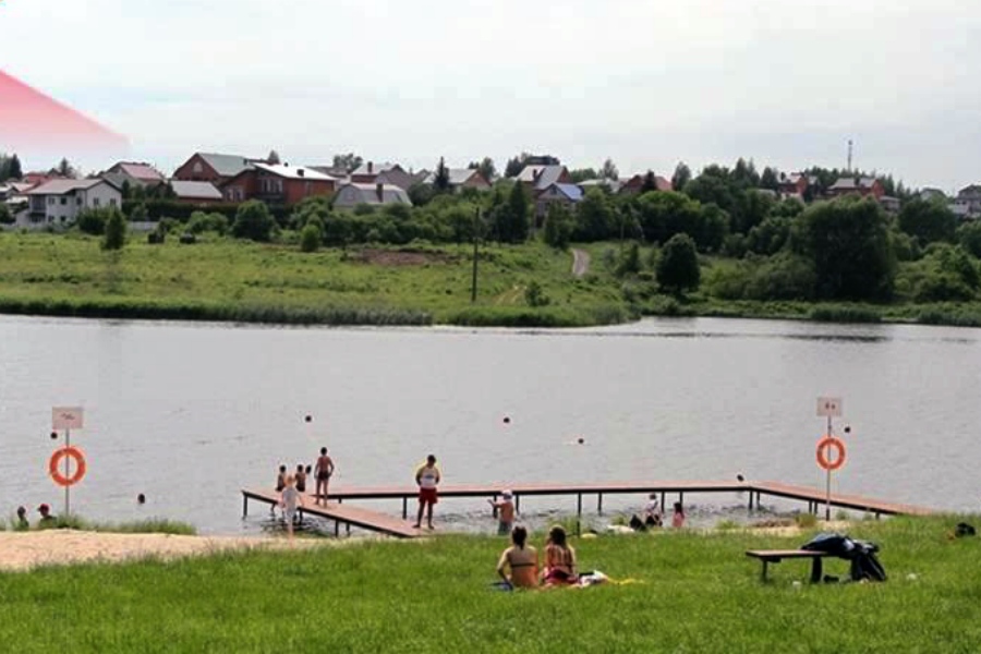 В Железногорске городской пляж готовят к купальному сезону 