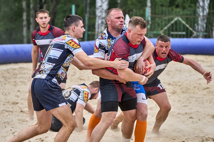 В Железногорске прошёл чемпионат Центрального федерального округа по пляжному регби 