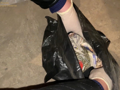 Полиция обнаружила наркотики у железногорца в гараже