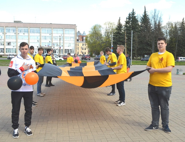 Железногорская молодёжь провела акцию «За победу» 