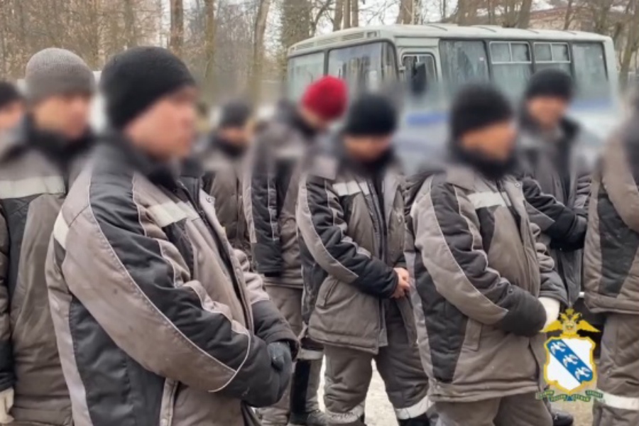 В Железногорске полиция нашла незаконно работавших иностранцев 