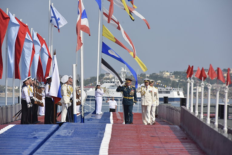 Россия отметила День Военно-морского флота