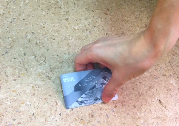 Железногорские полицейские задержали подозреваемого в краже денег с банковской карты