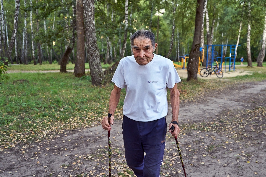 Как пенсионер из Железногорска разменял десятый десяток… на бегу