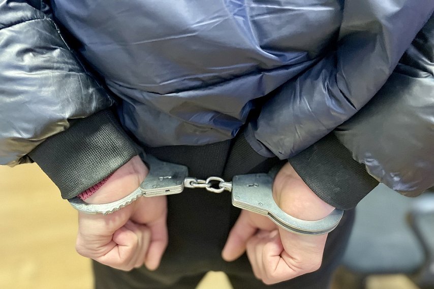 Двух жителей Железногорска подозревают в сбыте наркотиков через интернет-магазин