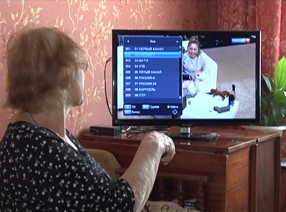 Обман: курских телезрителей подключают к бесплатному цифровому ТВ за деньги