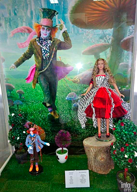 Выставка "Куклы из сказок и легенд"