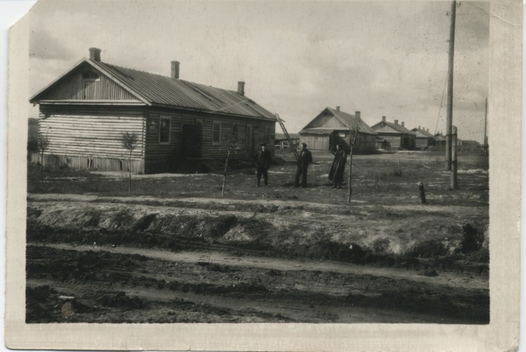 6. 1958 Комарой-поселок геологов.jpg