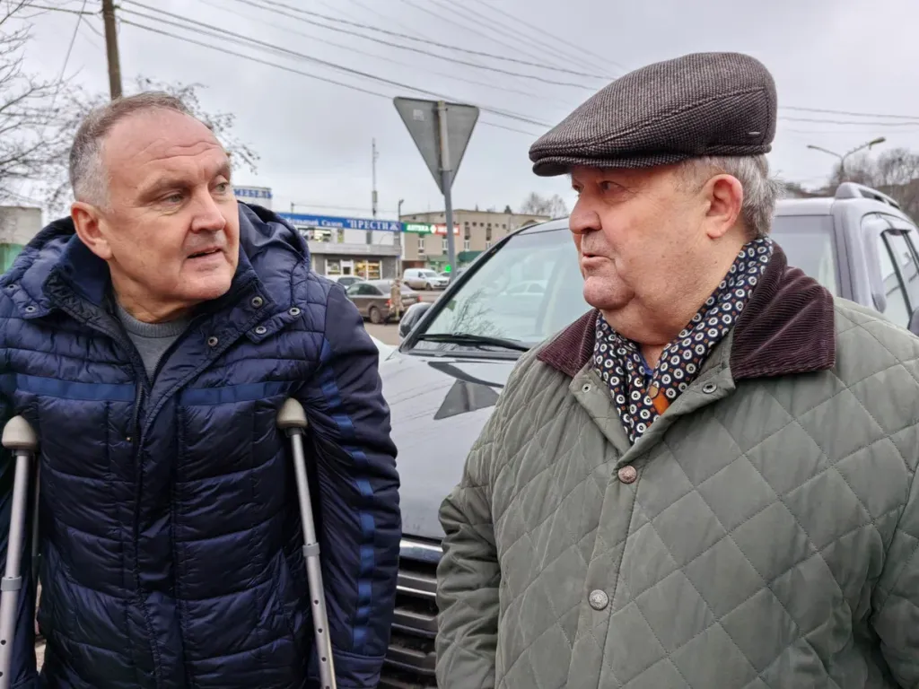 На вопрос депутата Александра Сиухина дал ответ инженер Владимир Мырленко.jpg