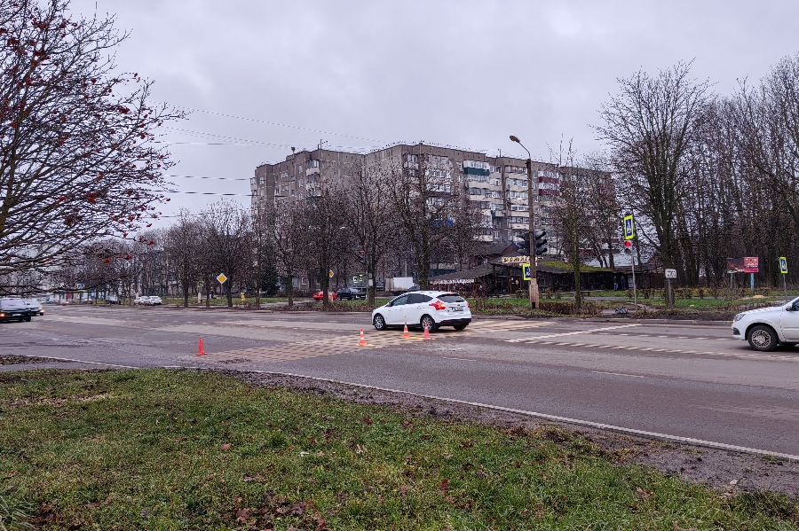 Яму дороги возле пересечения с улицей Энтузиастов уменьшили.jpg