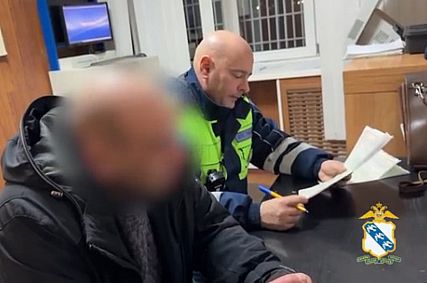 В Железногорске госавтоинспекторы задержали пьяного водителя без прав