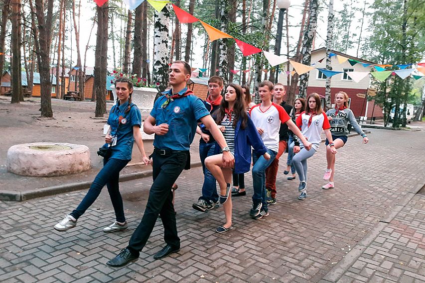 Железногорские школьники побывали на 55-й смене школы молодых лидеров «Комсорг»