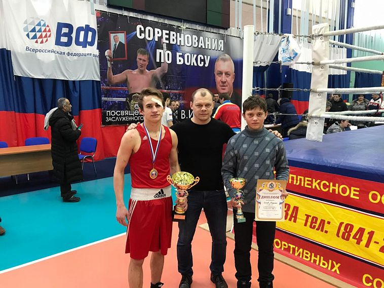 Железногорец Иван Заварыко выиграл Первенство Курской области по боксу