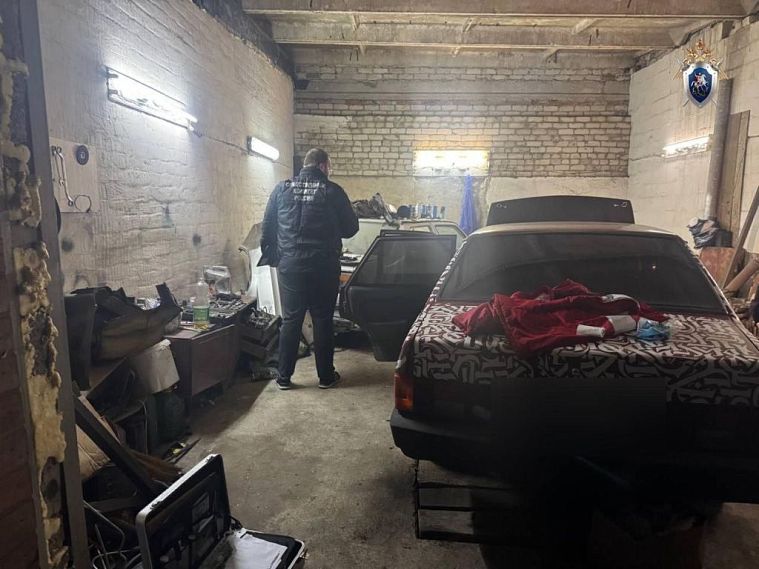 В железногорском гараже погибли четверо молодых людей