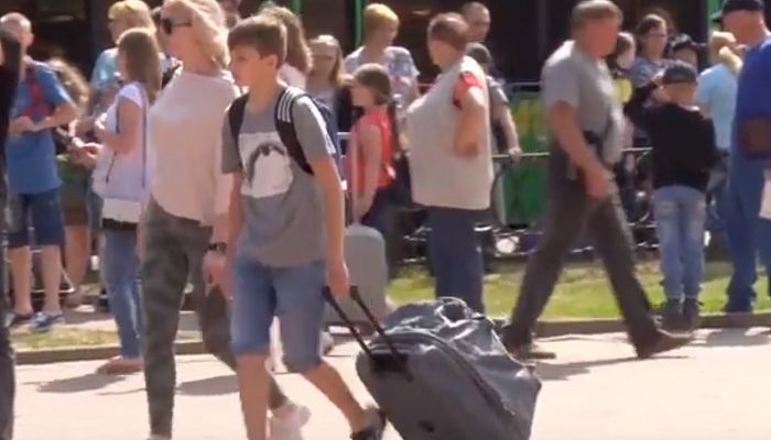 Железногорские школьники отправились отдыхать в санаторий «Горняцкий»