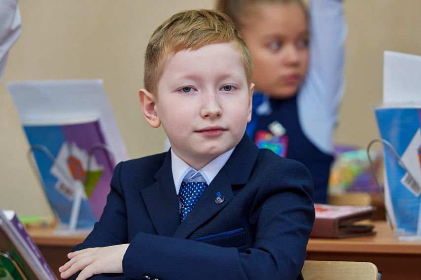 Минпросвещения РФ не утверждало единую школьную форму