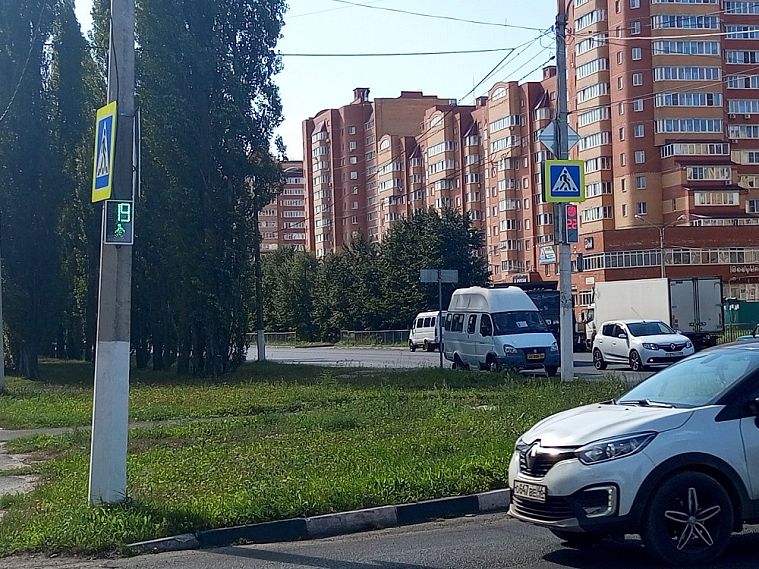 В Железногорске установили светофор с одновременным движением пешеходов во все стороны