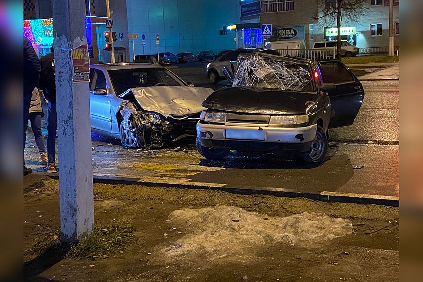 Два авто столкнулись в Железногорске: есть пострадавшая