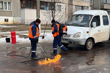 Ямочный ремонт дорог в Железногорске выполняет Городская коммунальная служба