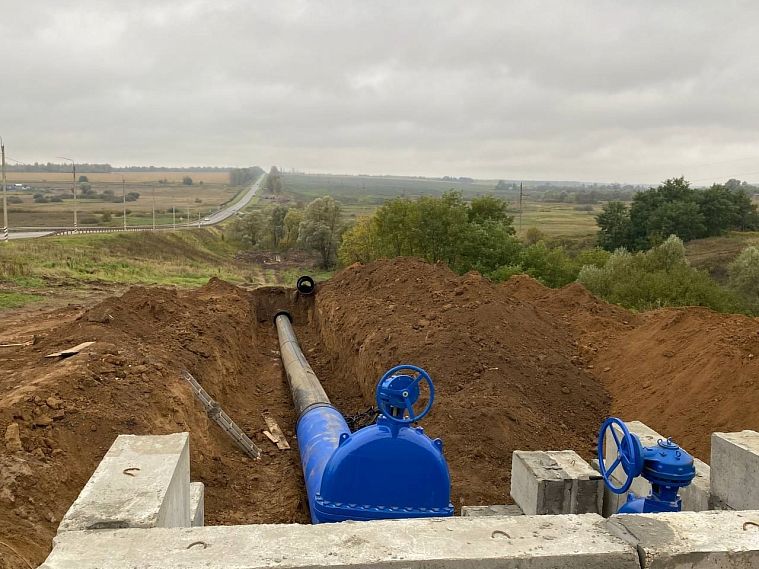Под Железногорском заменили аварийный участок магистрального водовода «Берёза»