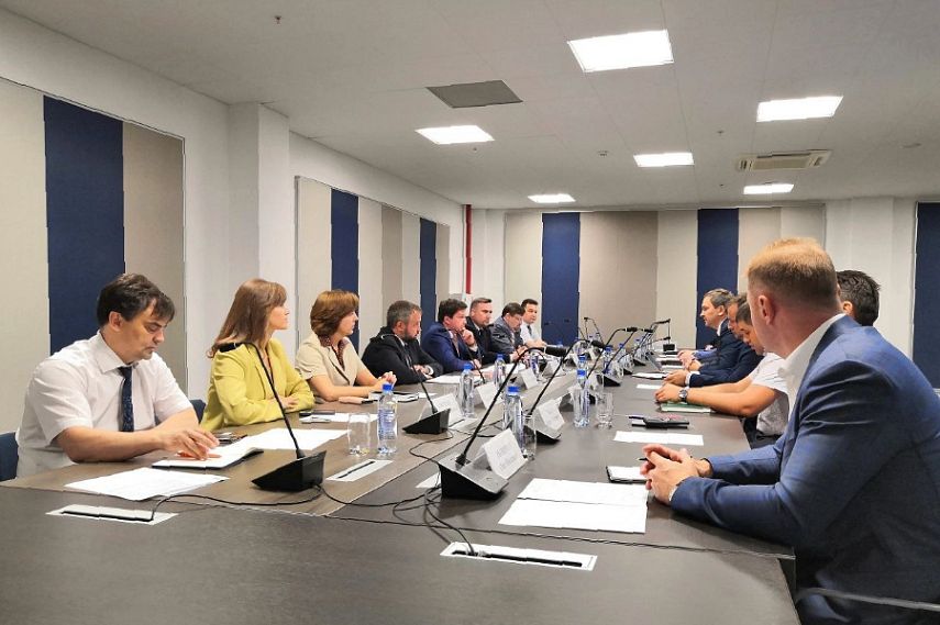 Специалисты железногорских предприятий в составе делегации Курской области работают в Санкт-Петербурге