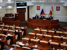 На повышение зарплат педагогам Курской области направят 2 млрд рублей