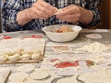 Сколько стоит купить и слепить пельмени в Железногорске