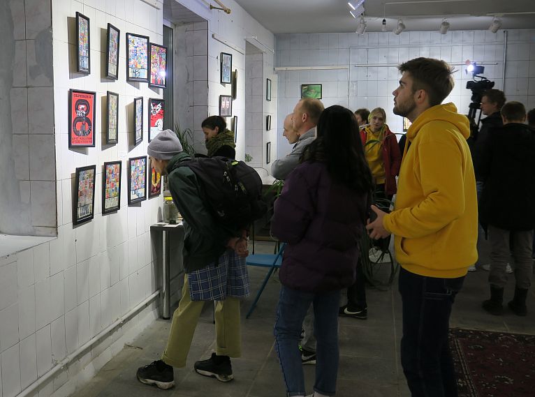 «Клопизм в Цикории»: в железногорском центре современного искусства проходит новая выставка