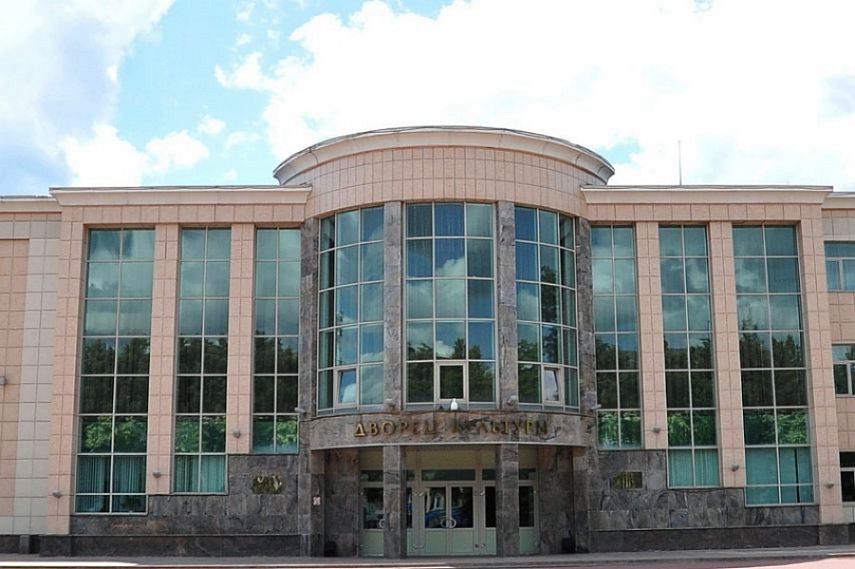 Губернатор предложил передать Дворец горняков Железногорска в областную собственность